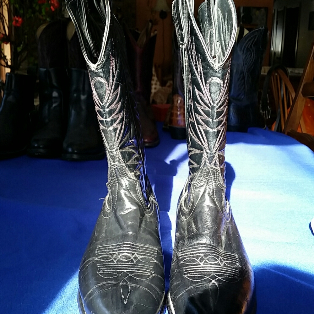 Black cowboy boots